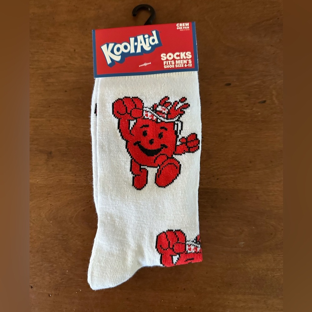 🌵3/$15 Red Koolaid crew socks ( see description)